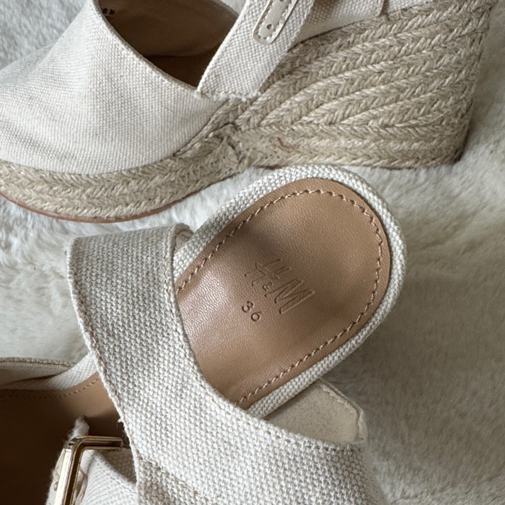 H&M Wedges - Picture 3 of 6